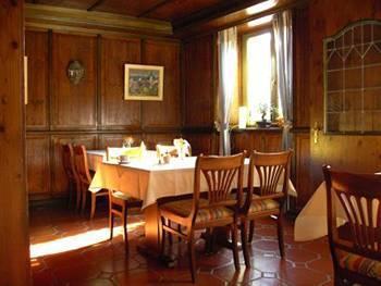 Historik Hotel Ochsen Tamm Eksteriør billede